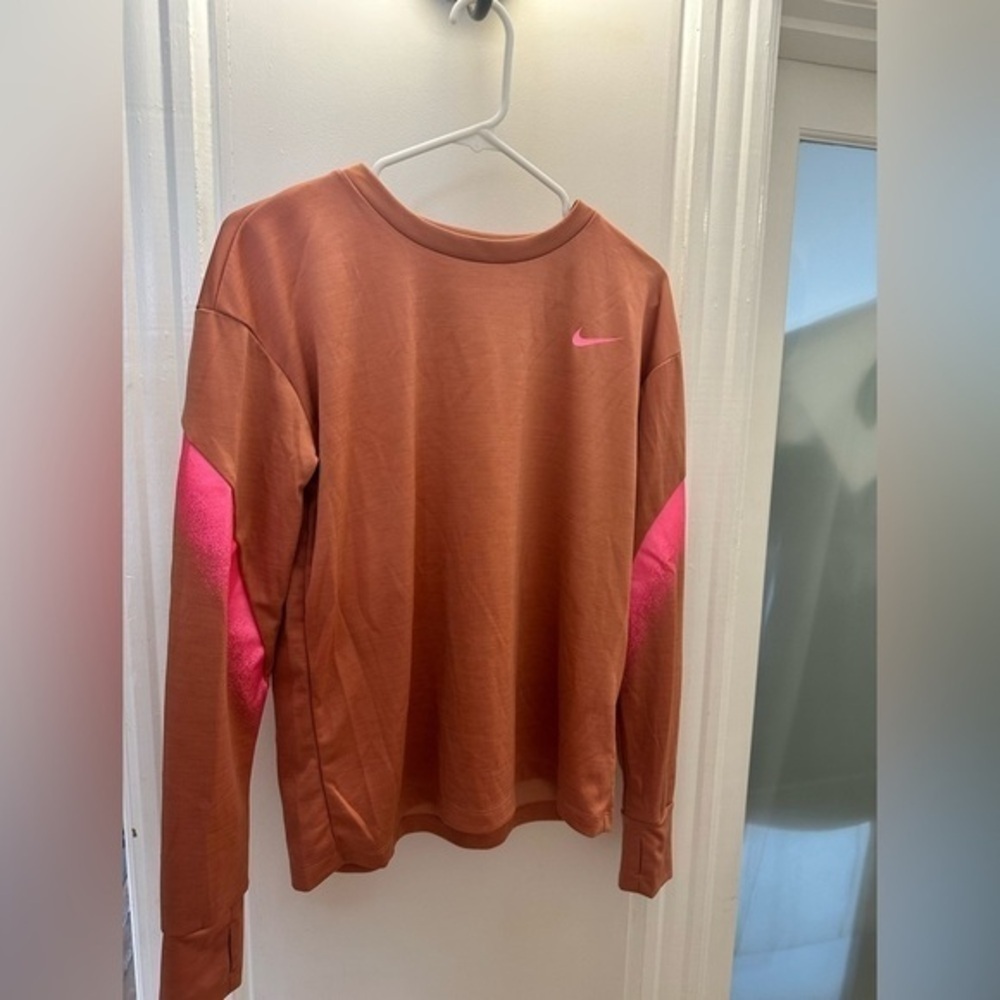Nike Dri Fit Long Sleeve Size Medium